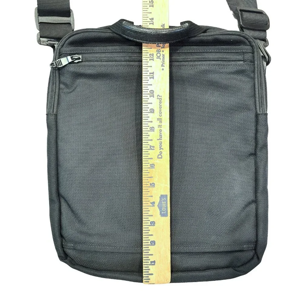 Victorinox Crossbody Shoulder Bag Travel Organizer Swiss Army Gray